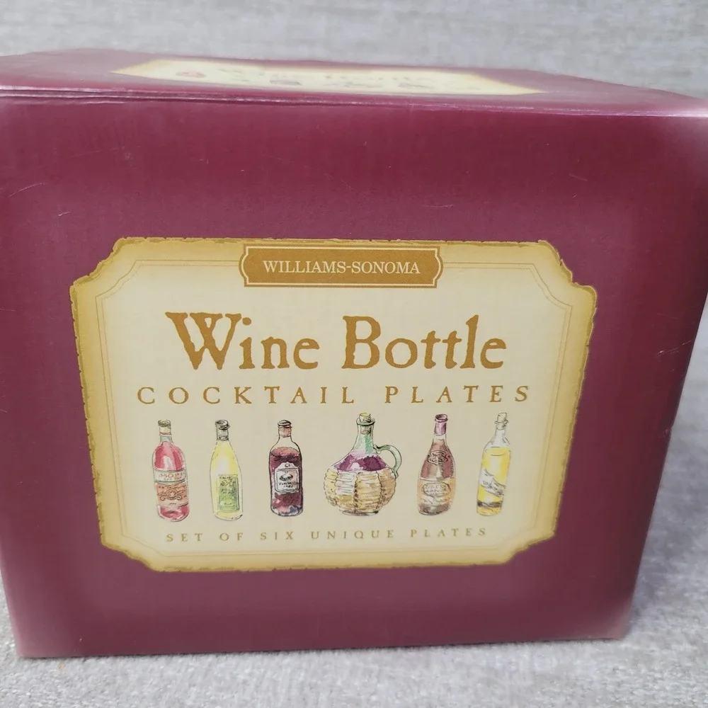 Williams Sonoma Wine Bottle Cocktail Plates Vintage w/ Napkins & Knife Set NEW